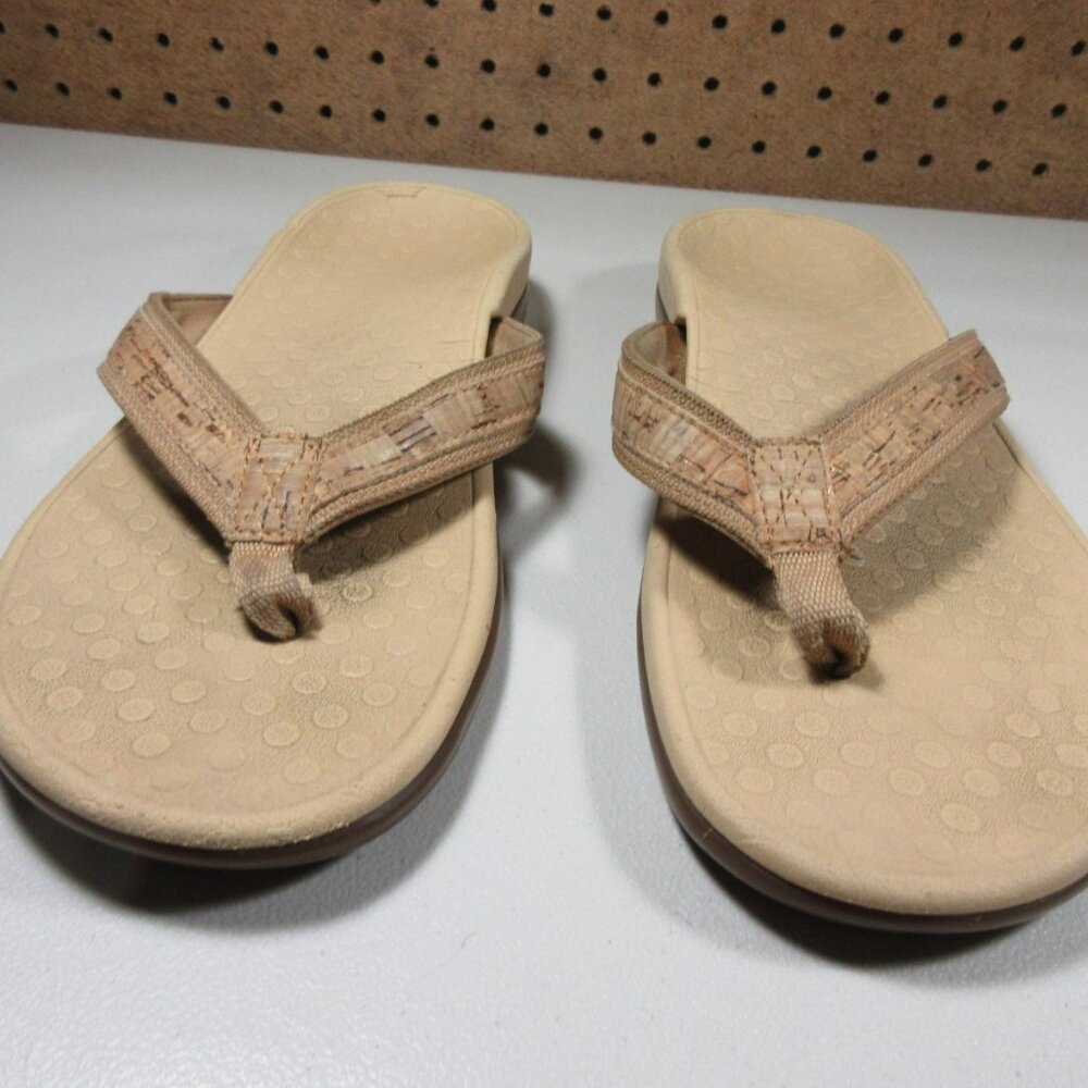 Vionic womens tan an brown thong sandals 10 M - Picture 2 of 8